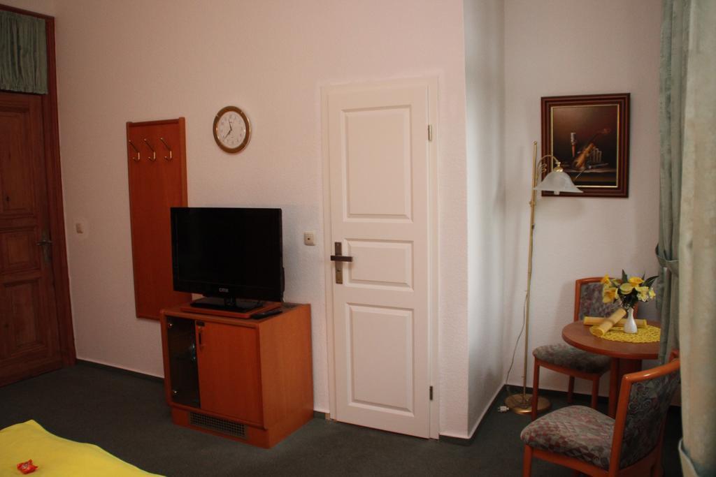 Haus Alexander Hotel Heringsdorf  Quarto foto