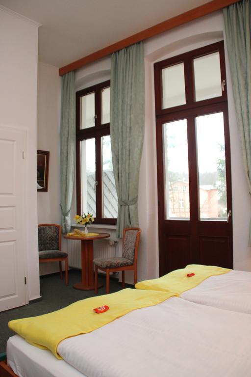 Haus Alexander Hotel Heringsdorf  Exterior foto