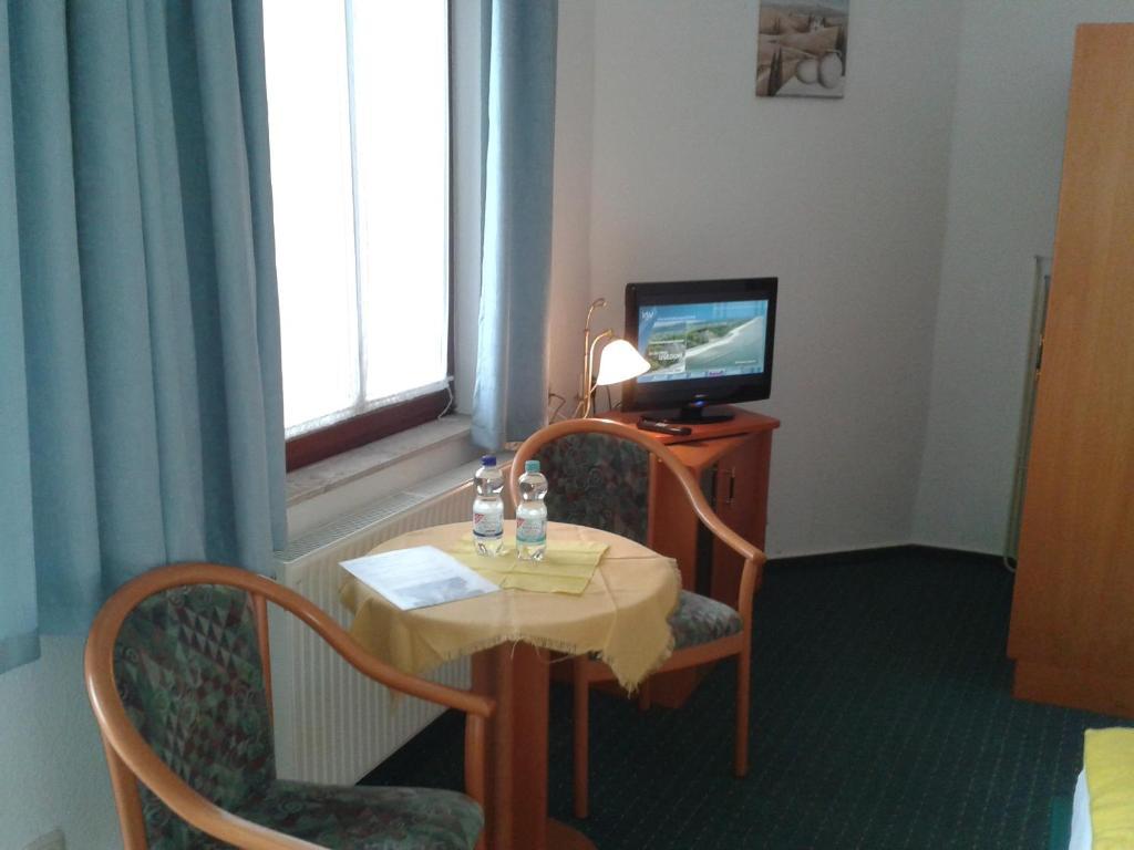 Haus Alexander Hotel Heringsdorf  Exterior foto